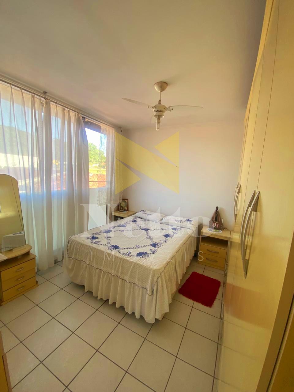 Ampla casa com 7 quartos