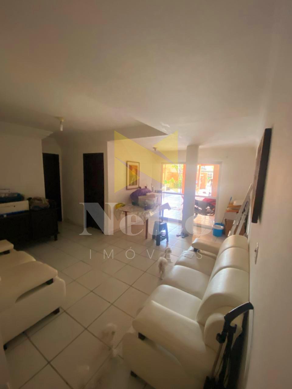 Ampla casa com 7 quartos