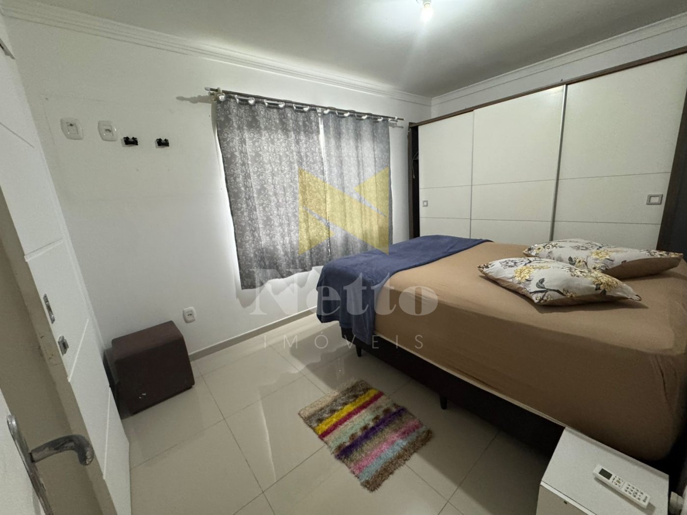Apartamento locação anual em Itapema