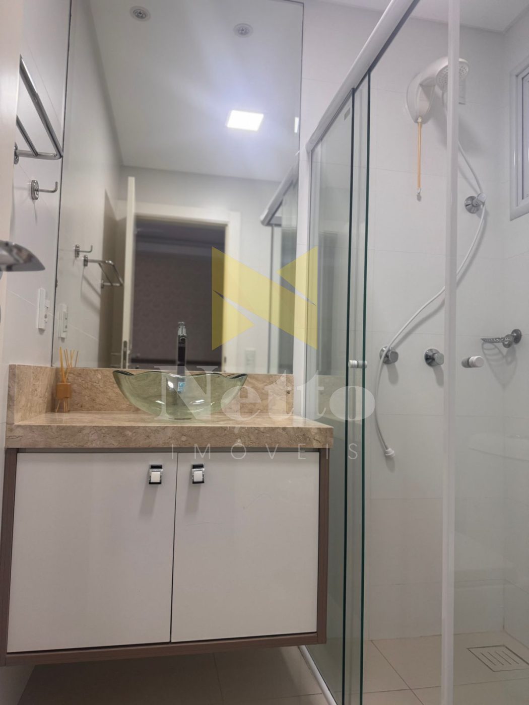 Apartamento com 3 suítes