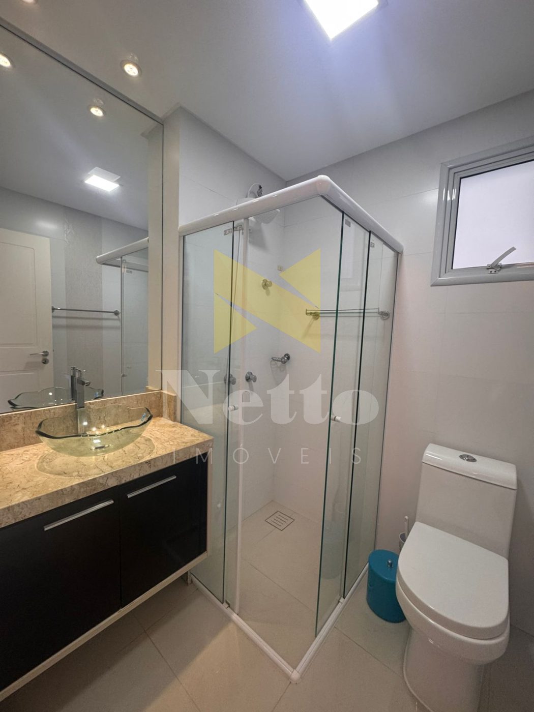 Apartamento com 3 suítes