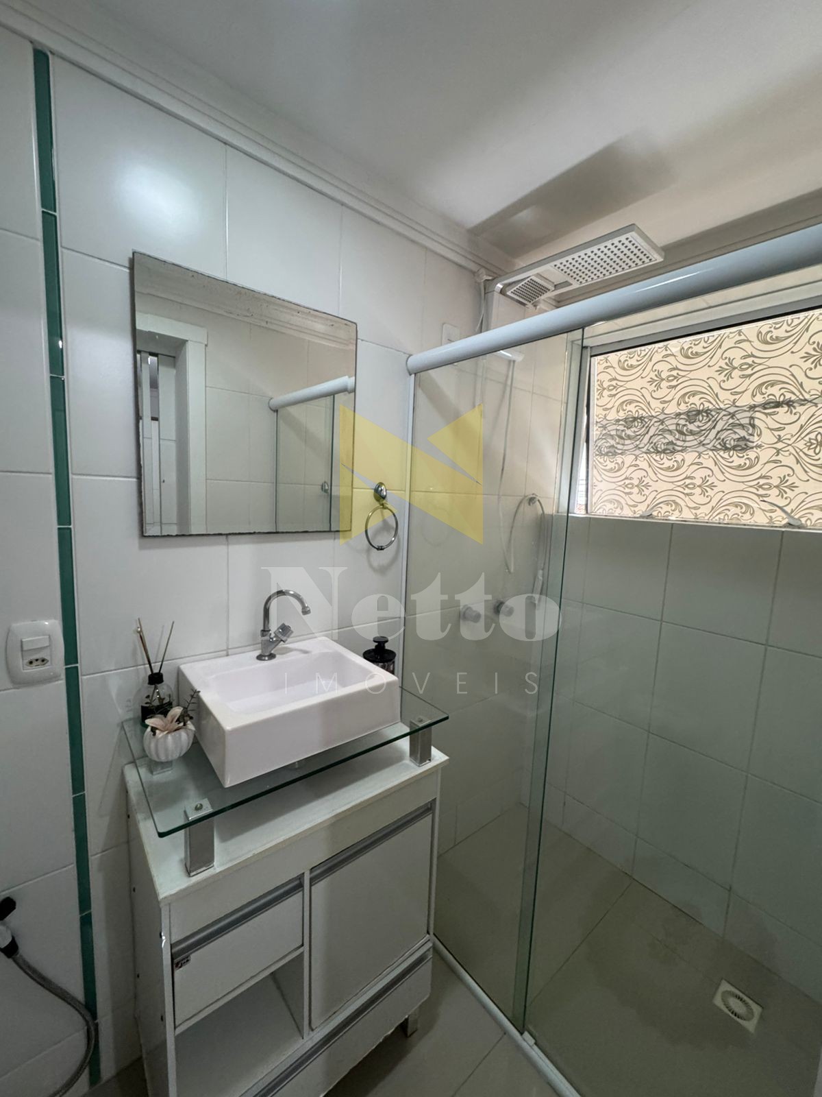 Apartamento locação anual em Itapema