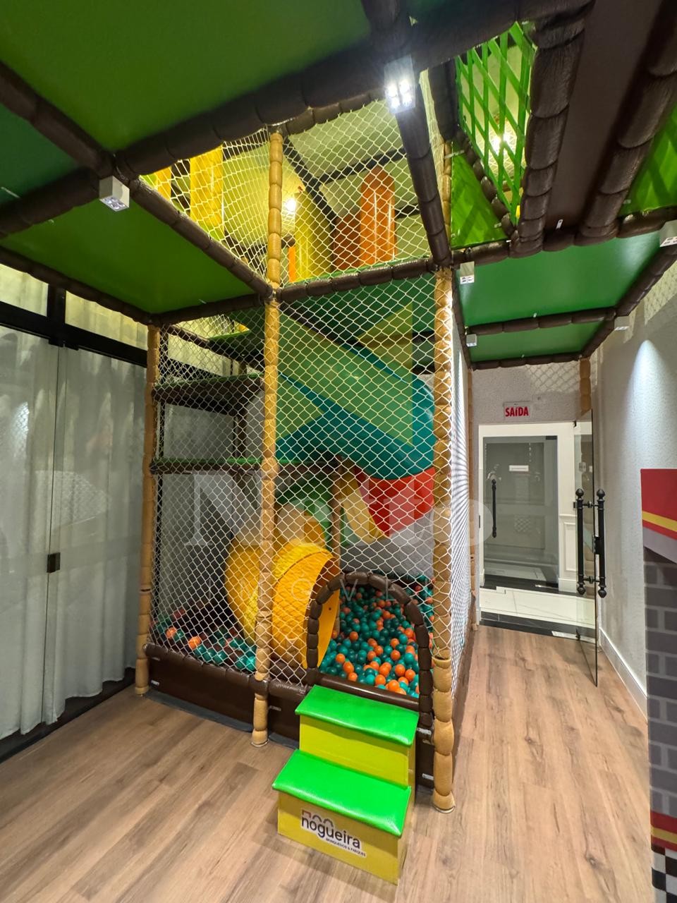 Maravilhoso apartamento com 2 suítes