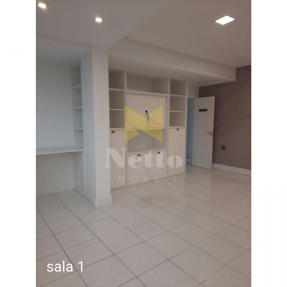 Sala Aérea de frente para Avenida Nereu Ramos